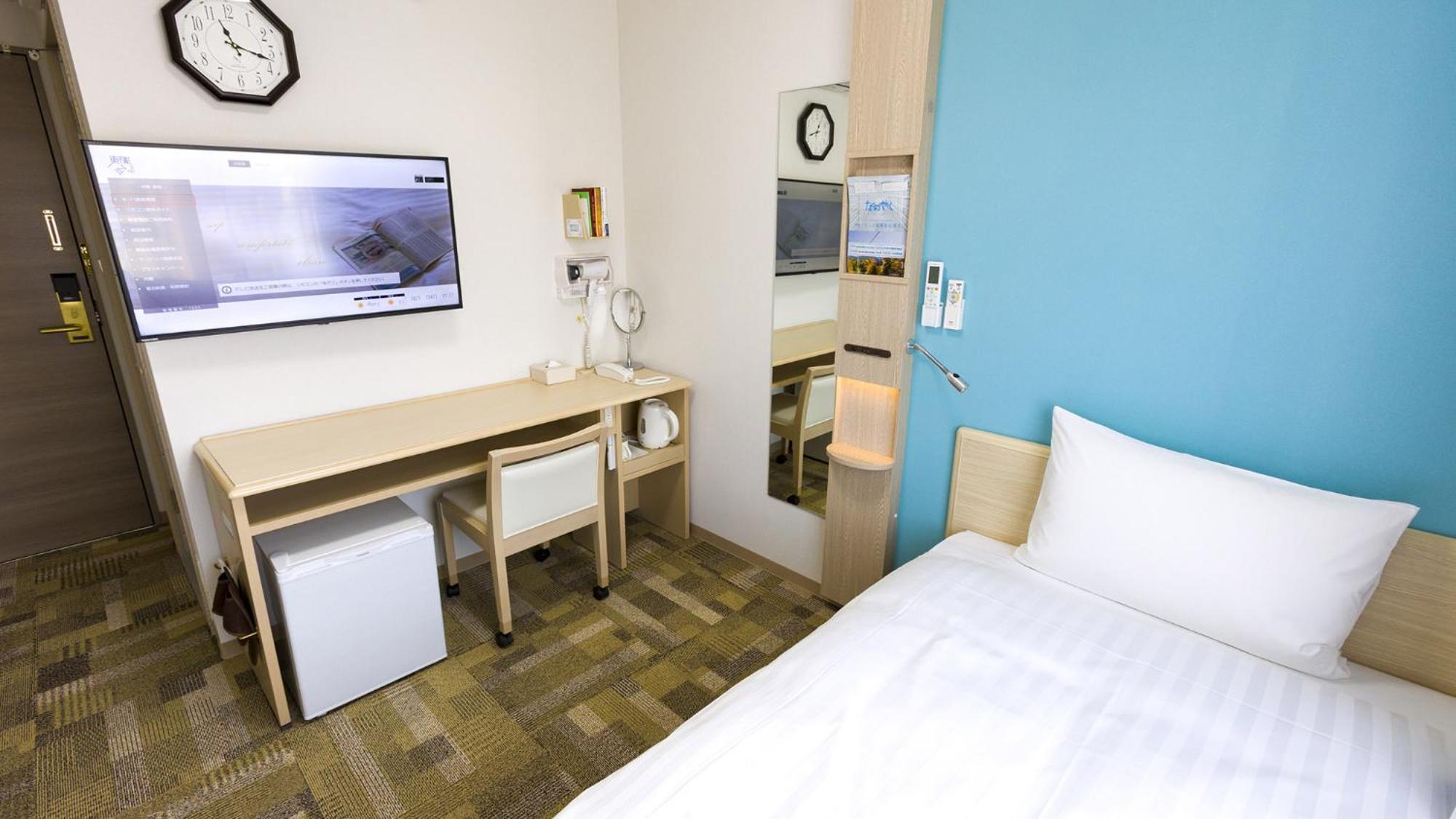 Toyoko Inn Oyama-Eki Higashi-Guchi No.2 Oyama  Room photo